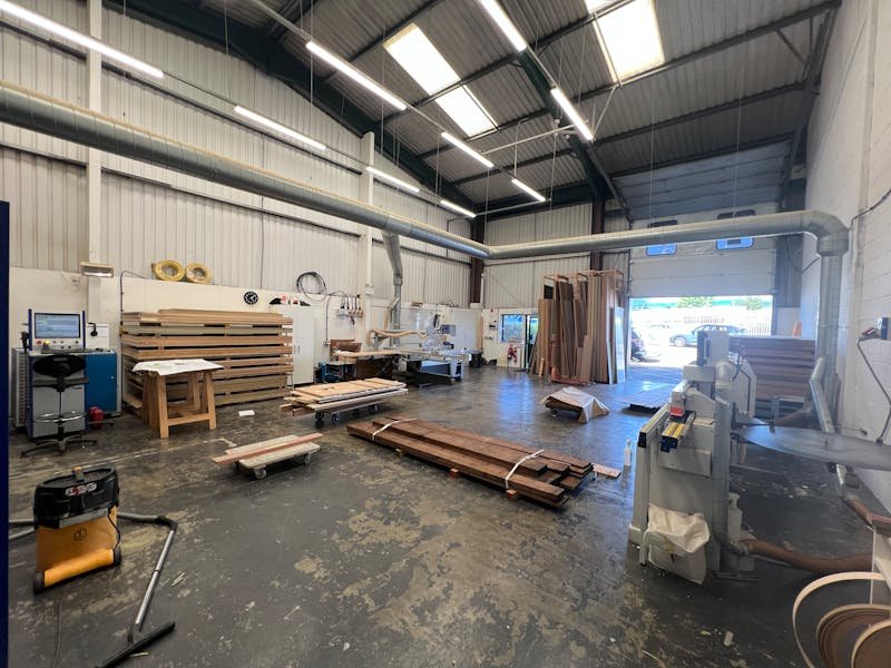 Industrial Unit in Portsmouth - photo 4