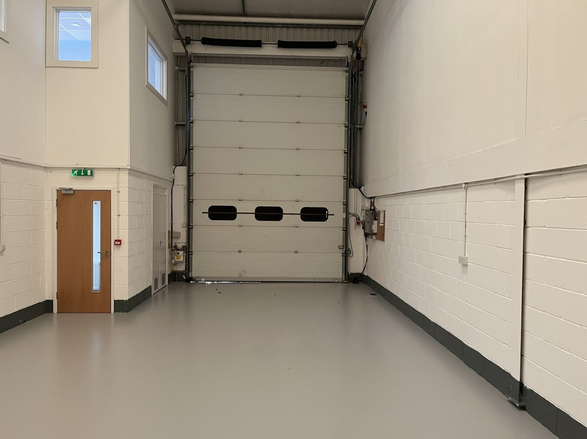 Industrial Unit in Romsey - photo 2