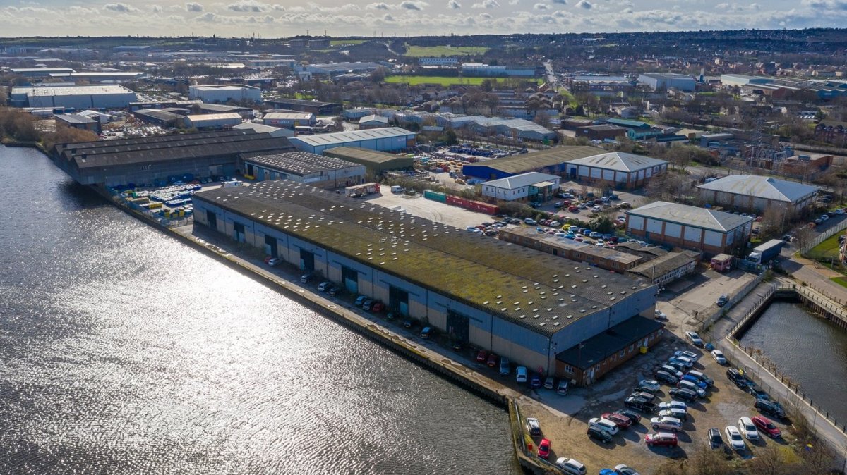 Industrial Unit in Leeds - photo 3