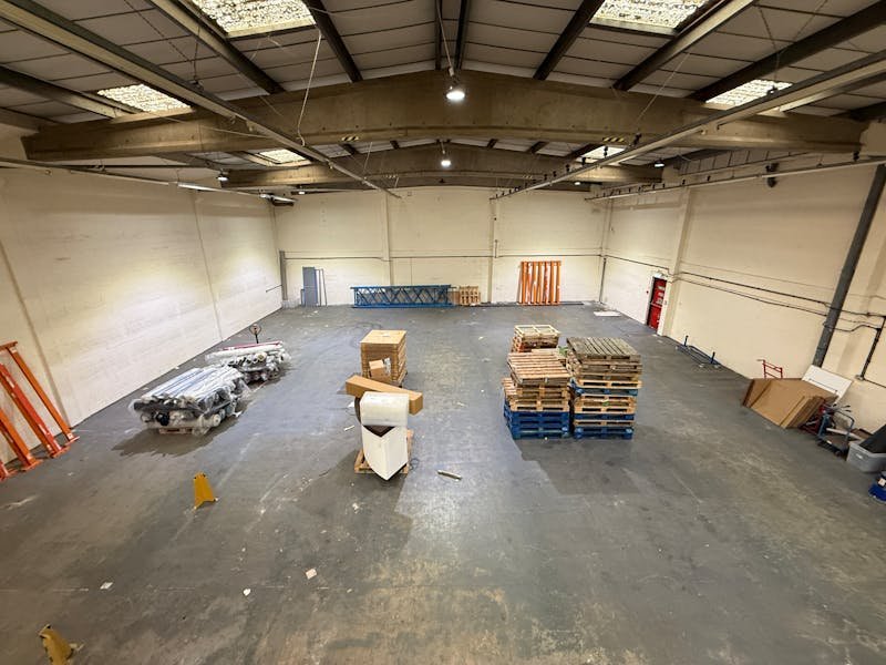 Industrial Unit in Bournemouth - photo 3