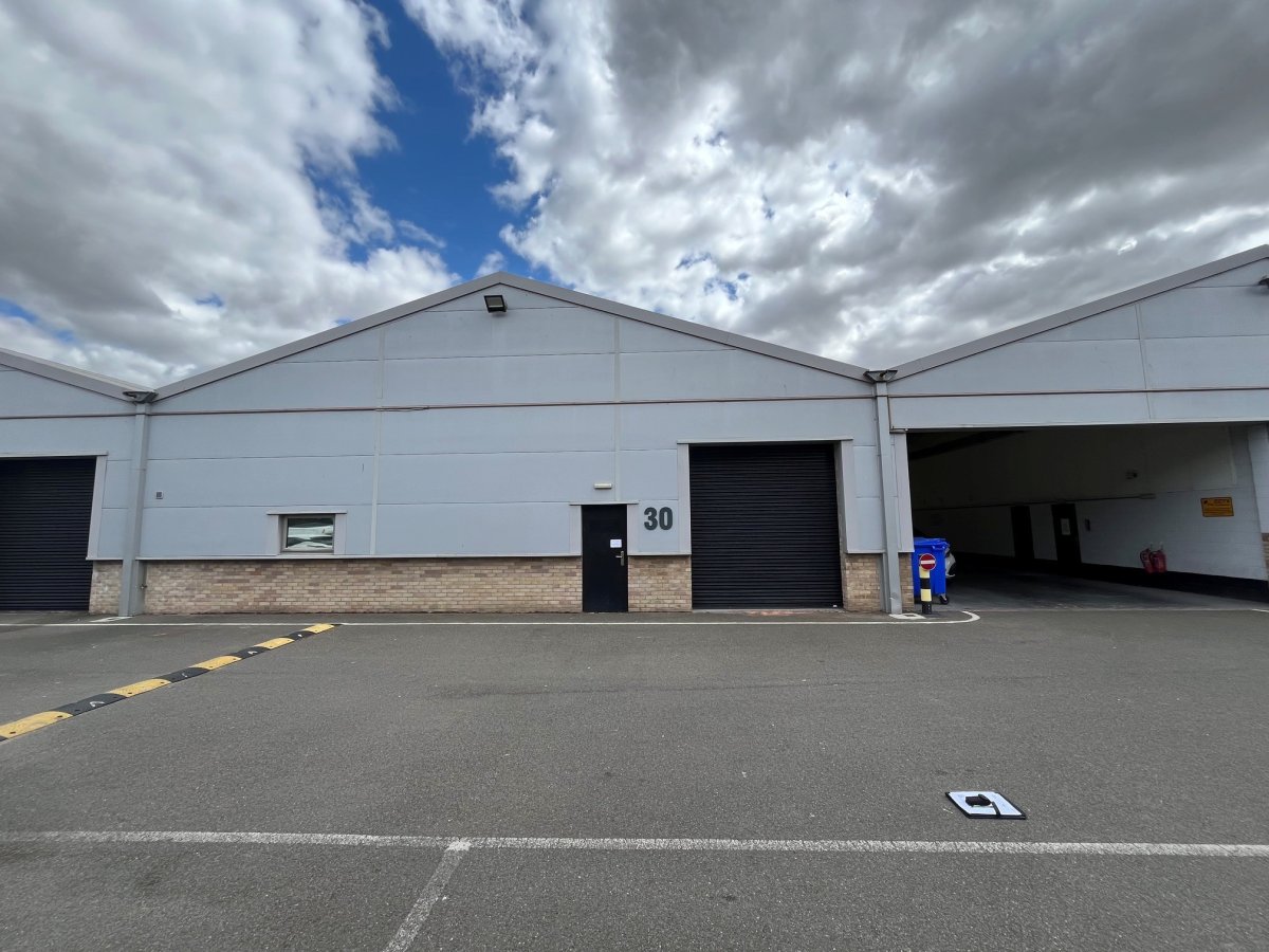 Industrial Unit To Let, Colchester, Essex