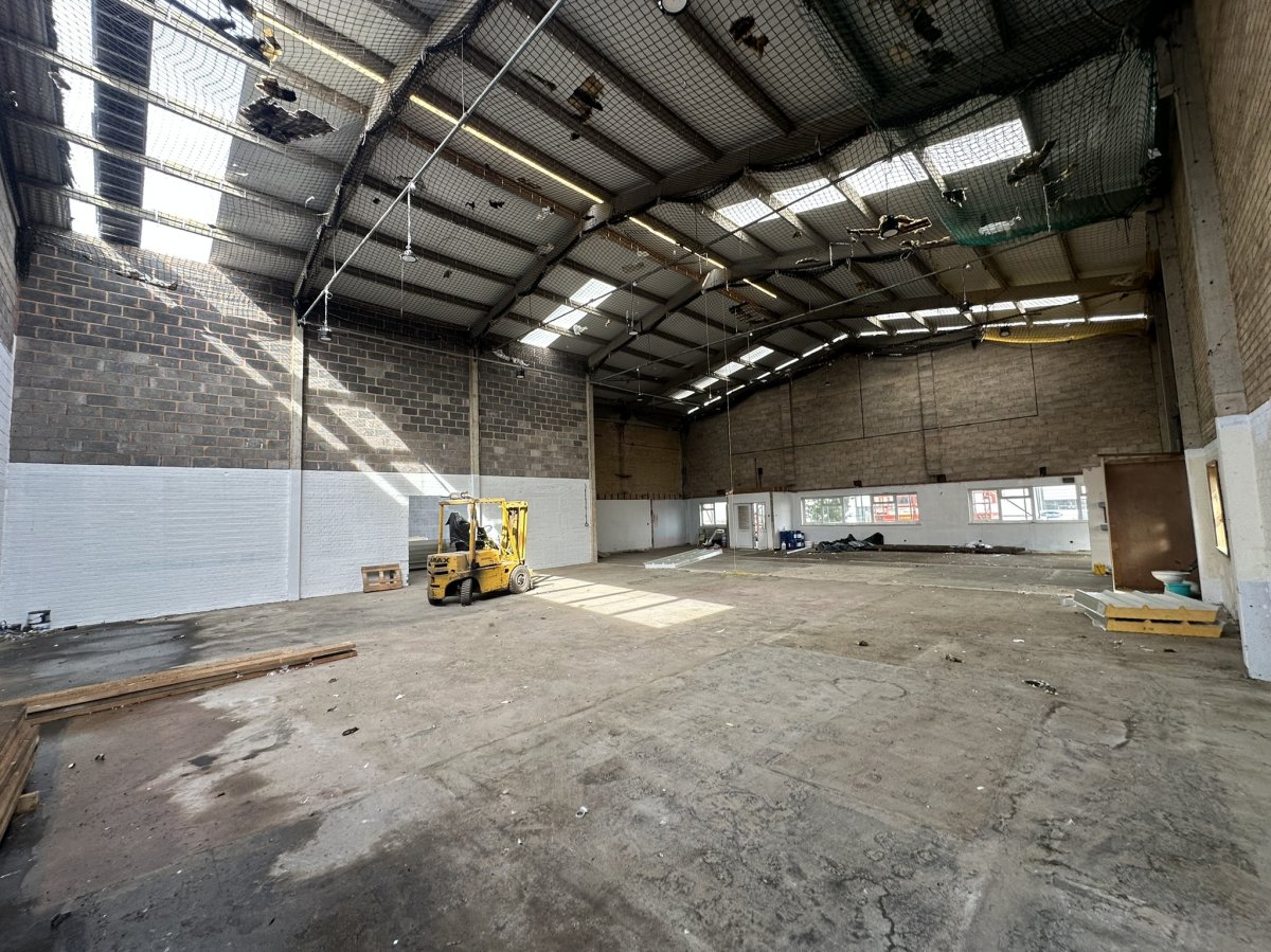 Industrial Unit To Let, Marsh Barton Trading Estate, Devon