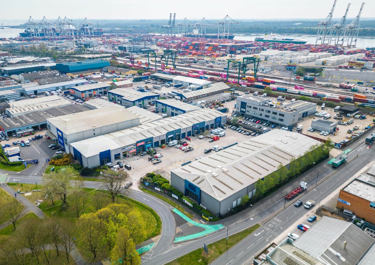 Industrial Unit in Southampton - photo 4