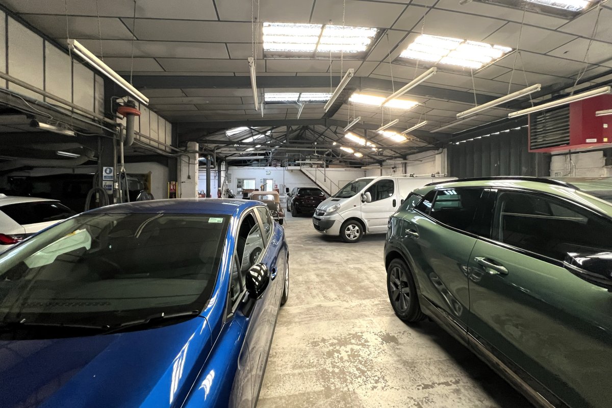Industrial Unit in Silver End - photo 4