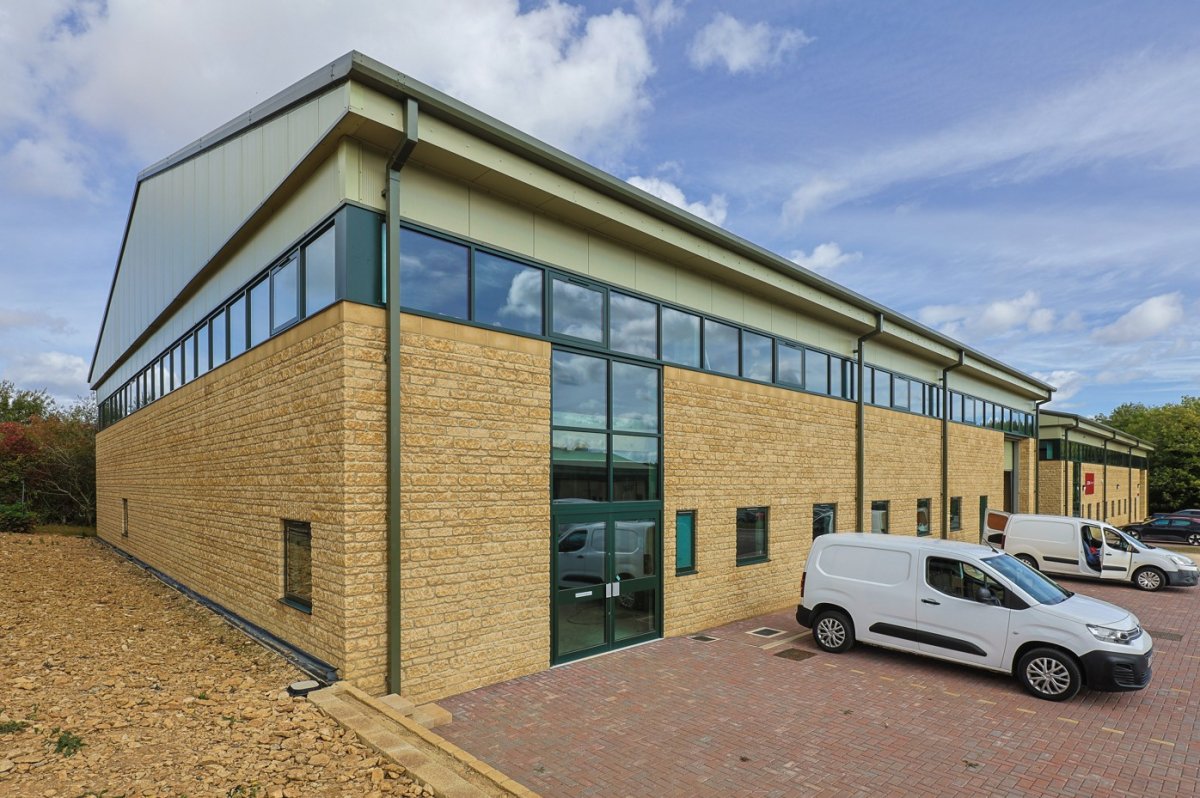 Industrial Unit in Bampton - photo 2
