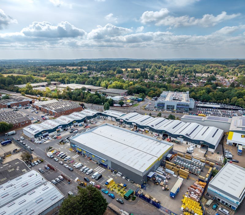 Industrial Unit in Camberley - photo 2