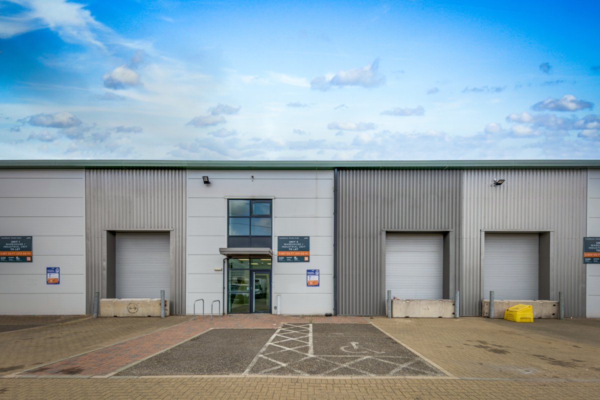 Industrial Unit in Grays - photo 3