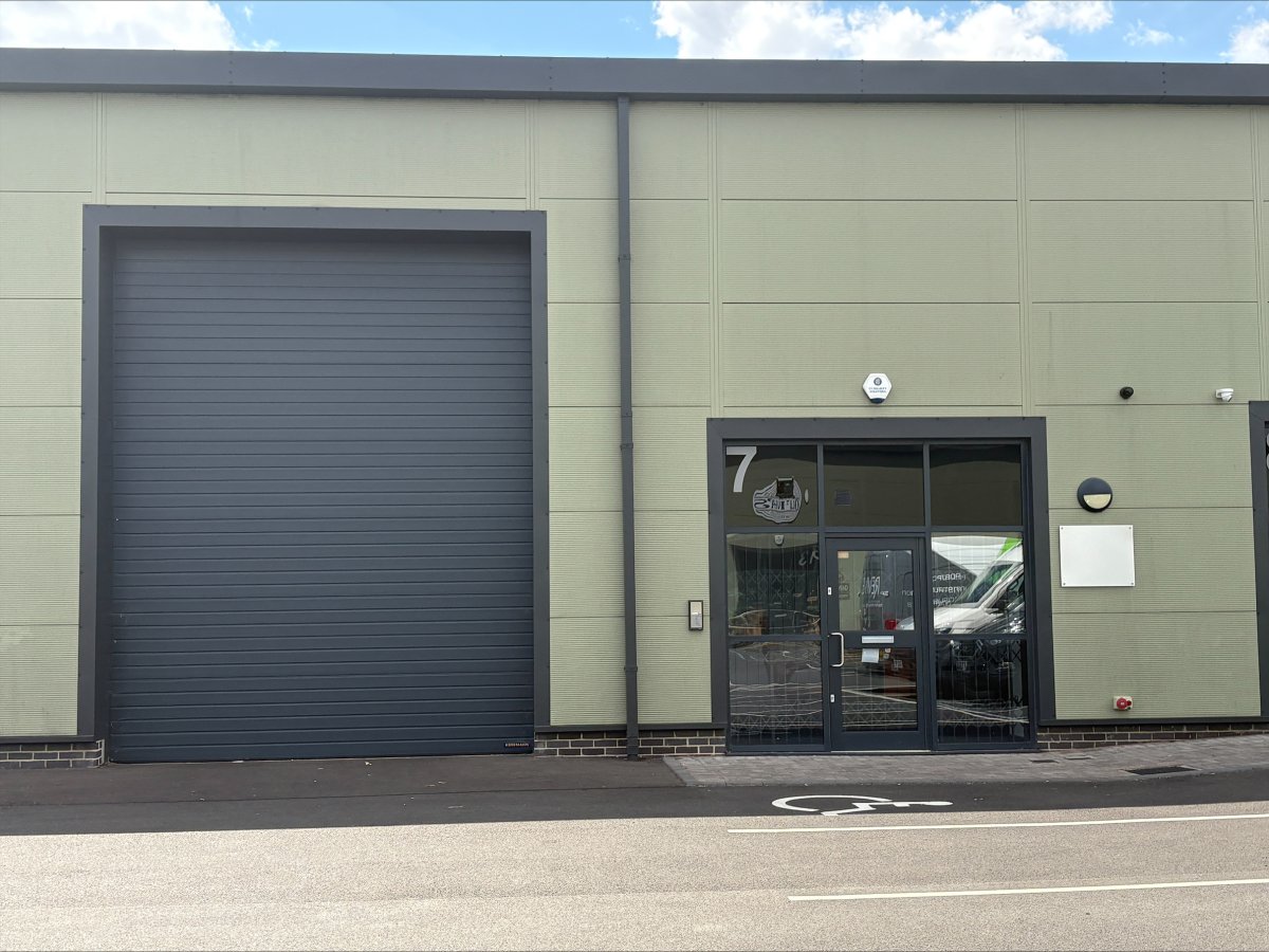 Industrial Unit in Loughborough - photo 2