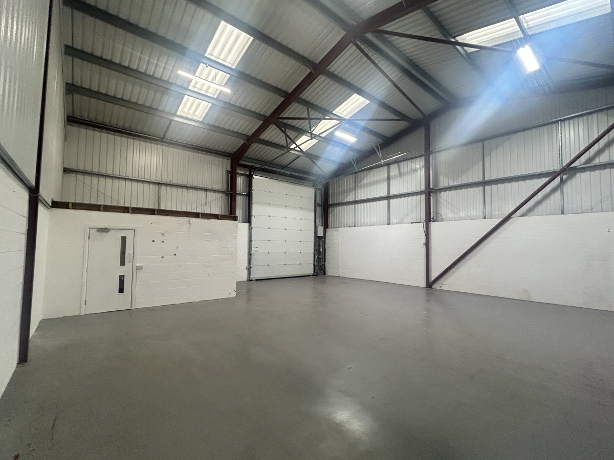 Industrial Unit in Oldham - photo 4