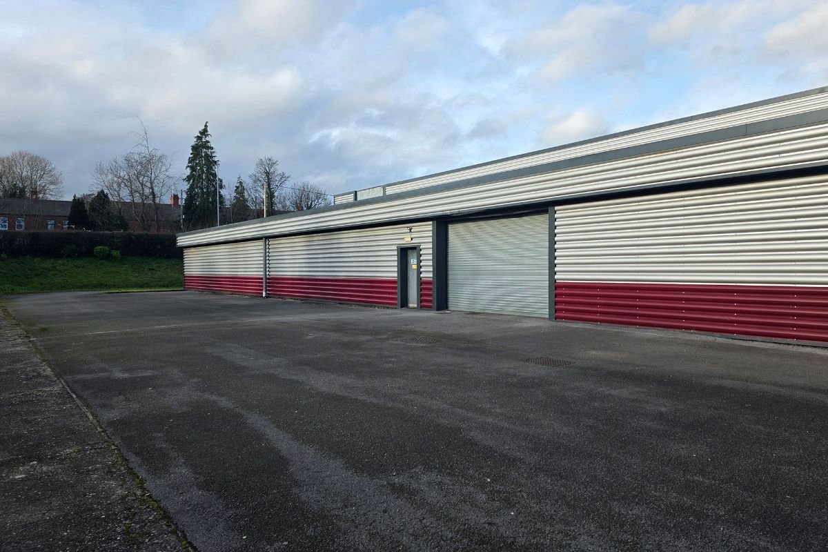 Industrial Unit in Wrexham - photo 2