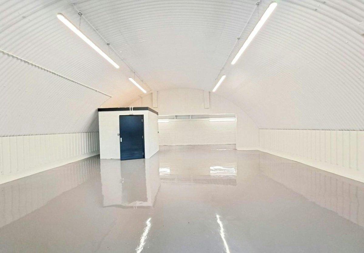 Industrial Unit in Forest Gate, London - photo 2