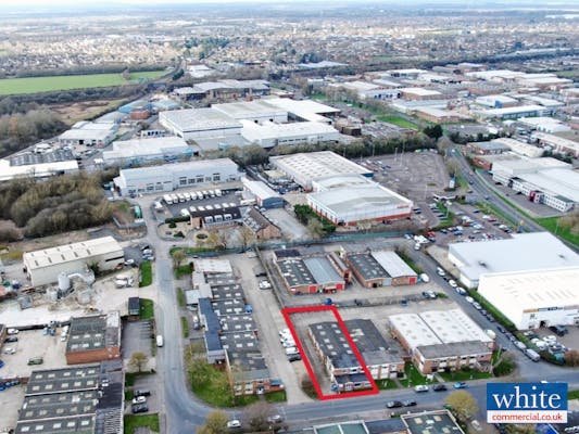 Industrial Unit in Bicester - photo 2