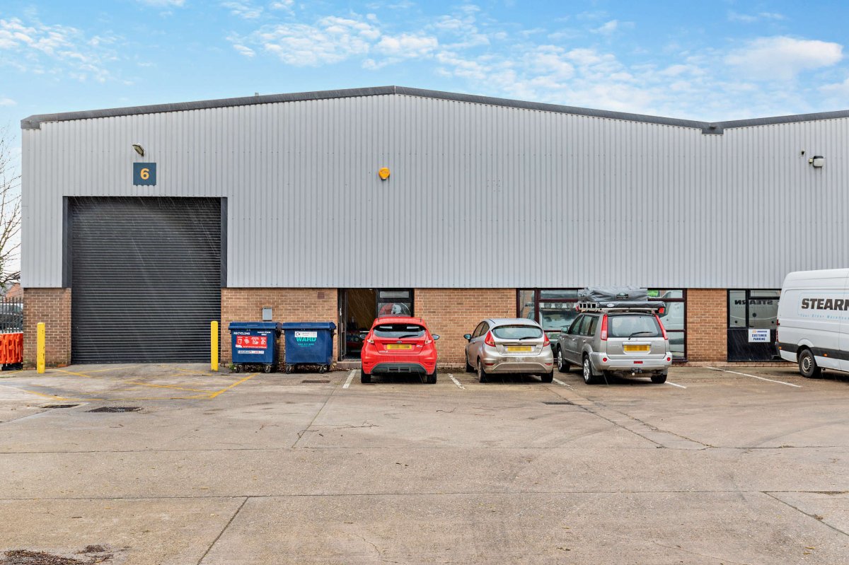 Industrial in Burton On Trent
