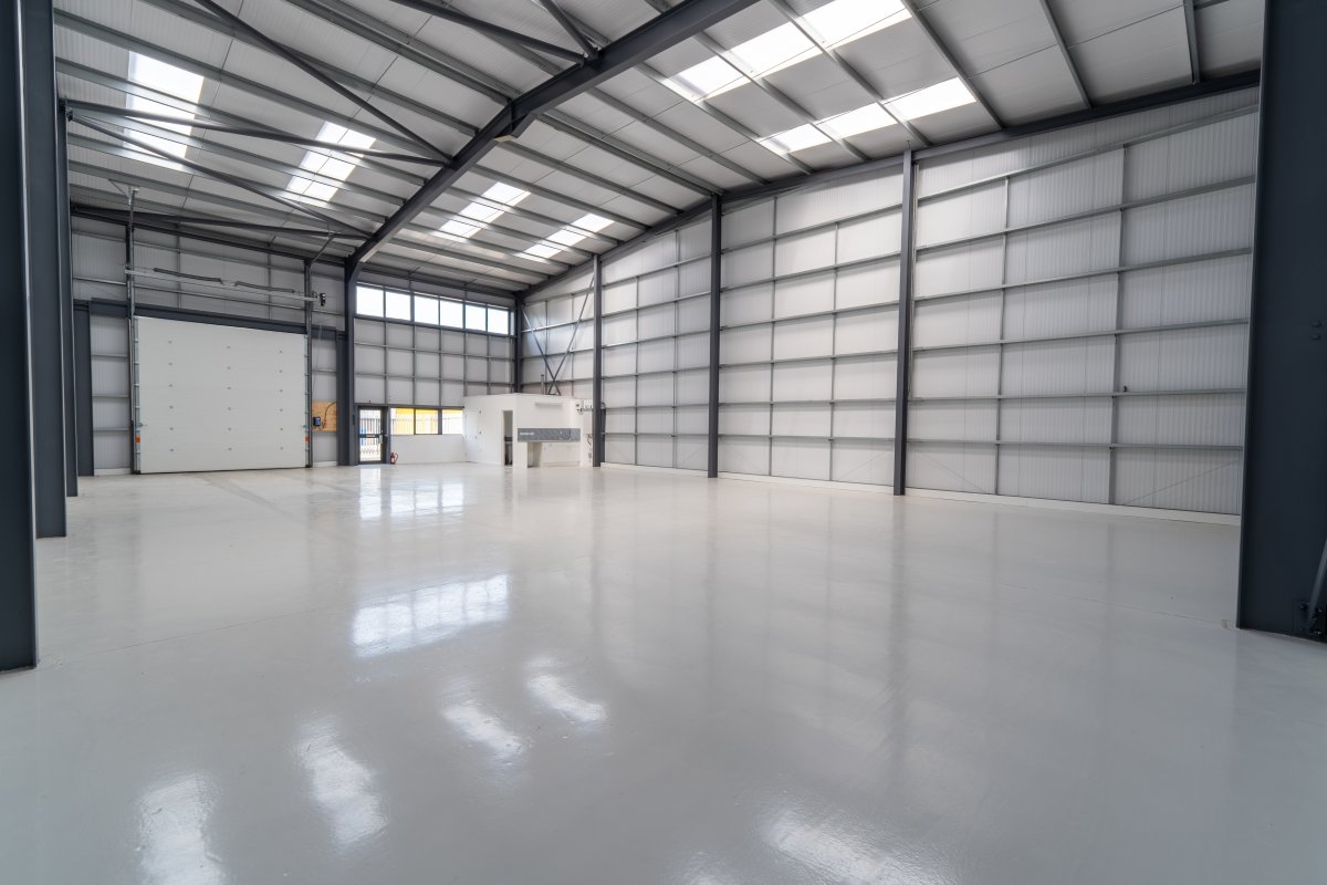 Industrial Unit in Croydon - photo 4