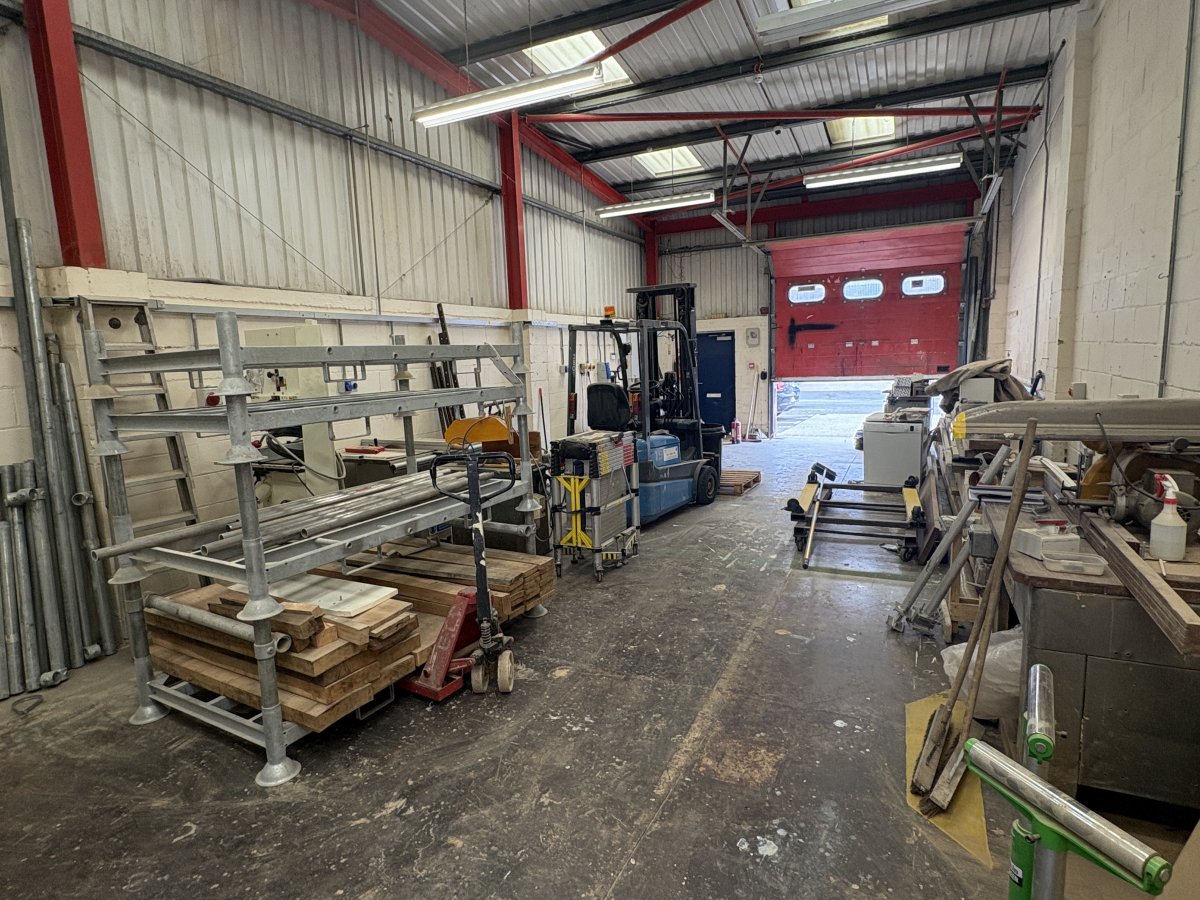 Industrial Unit in Southampton - photo 4
