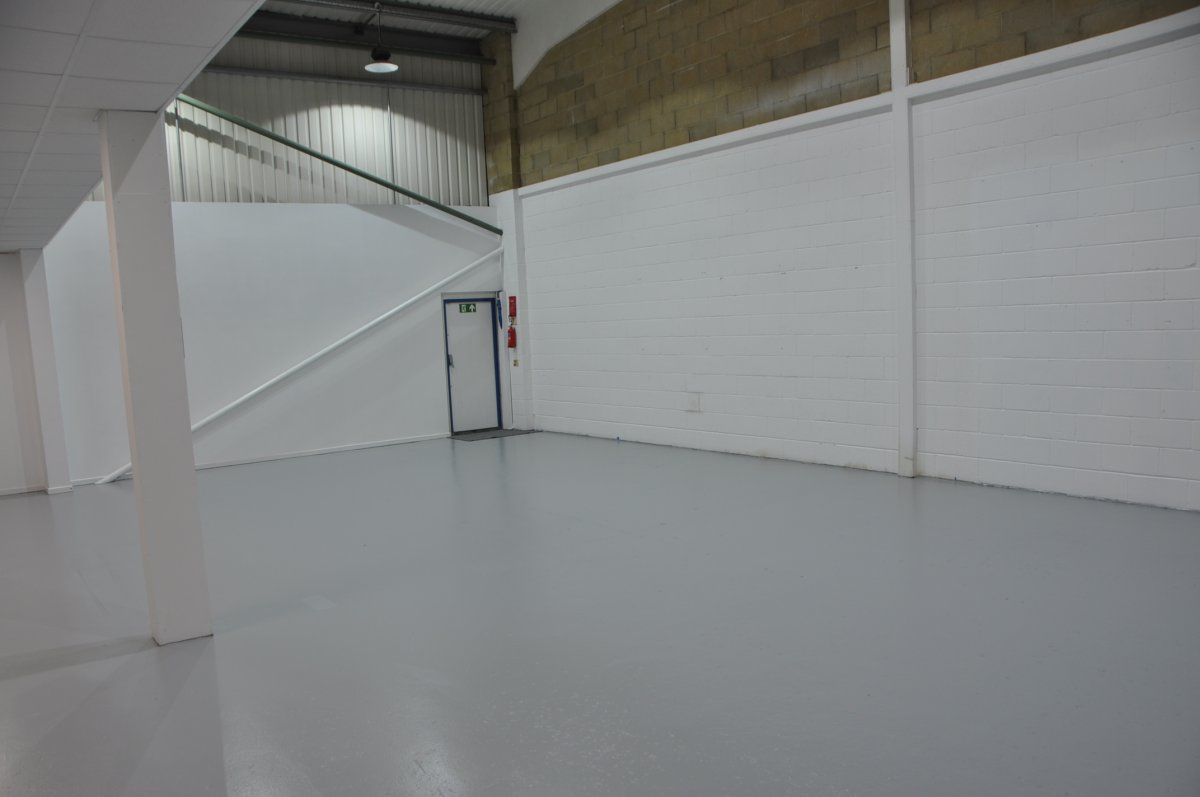 Industrial Unit in Chandlers Ford - photo 4