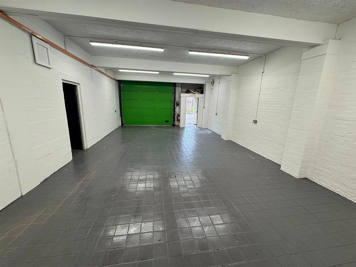 Industrial Unit in Wirral - photo 4