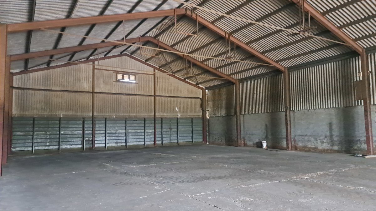 Industrial Unit in Huntingdon - photo 3