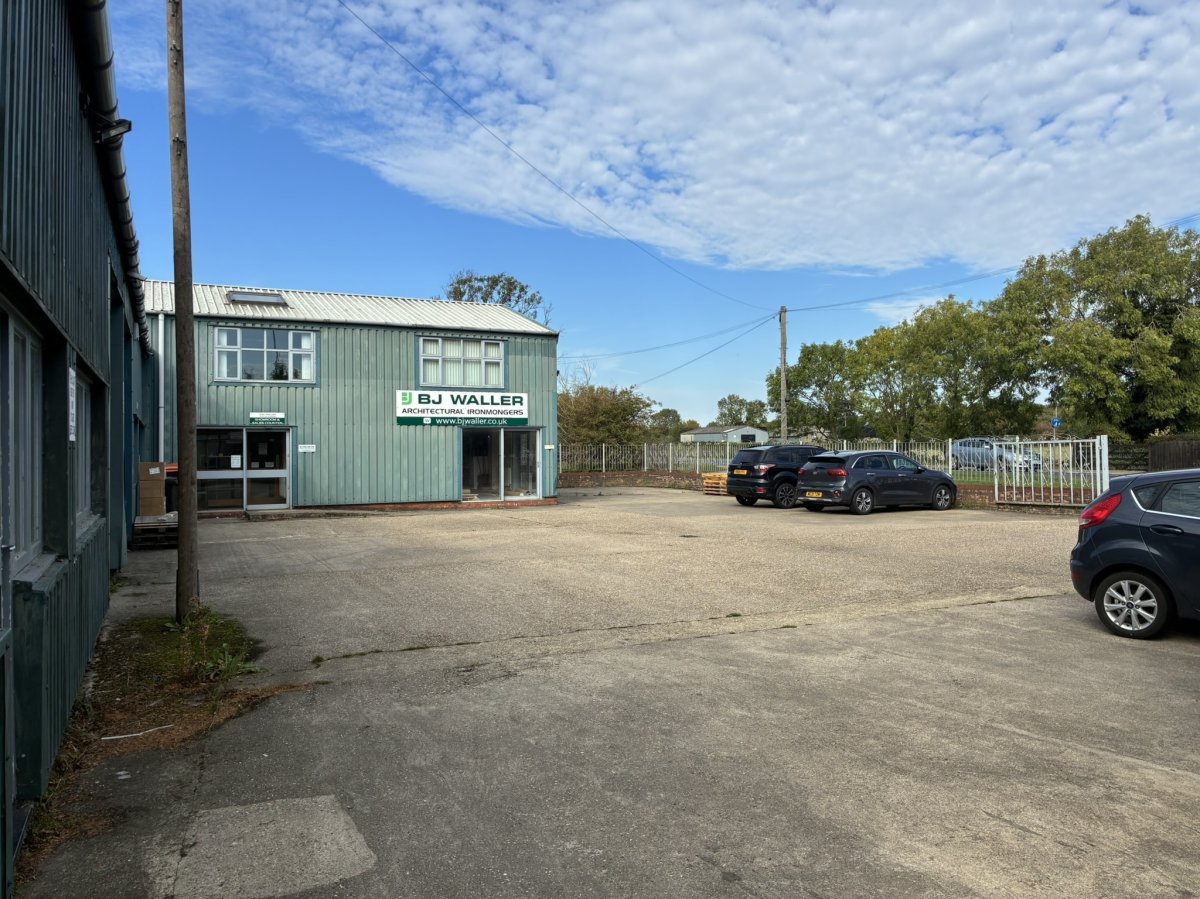 Industrial Unit in Stretham - photo 3