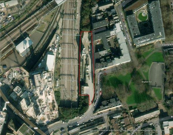 Industrial Unit in London - photo 3