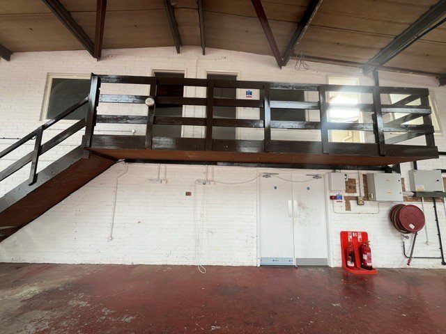 Industrial Unit in Arlesey - photo 4