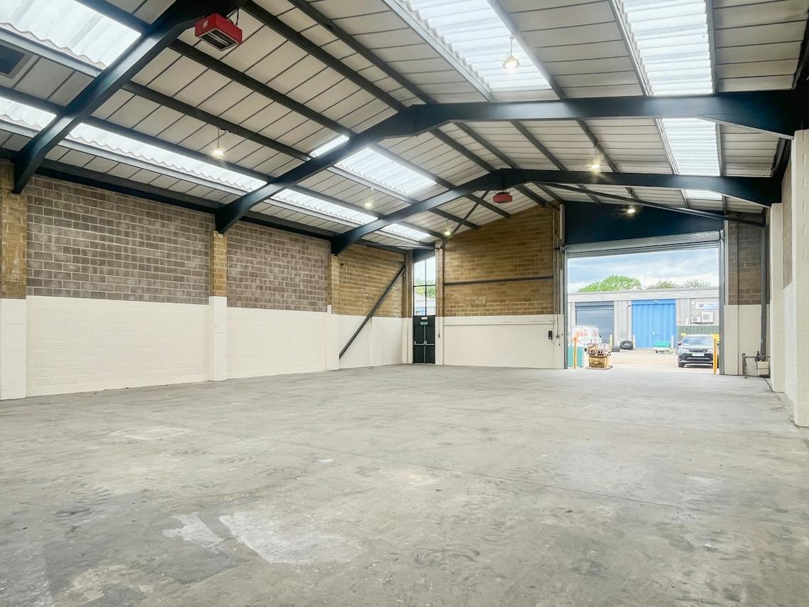 Industrial Unit in Totton - photo 3