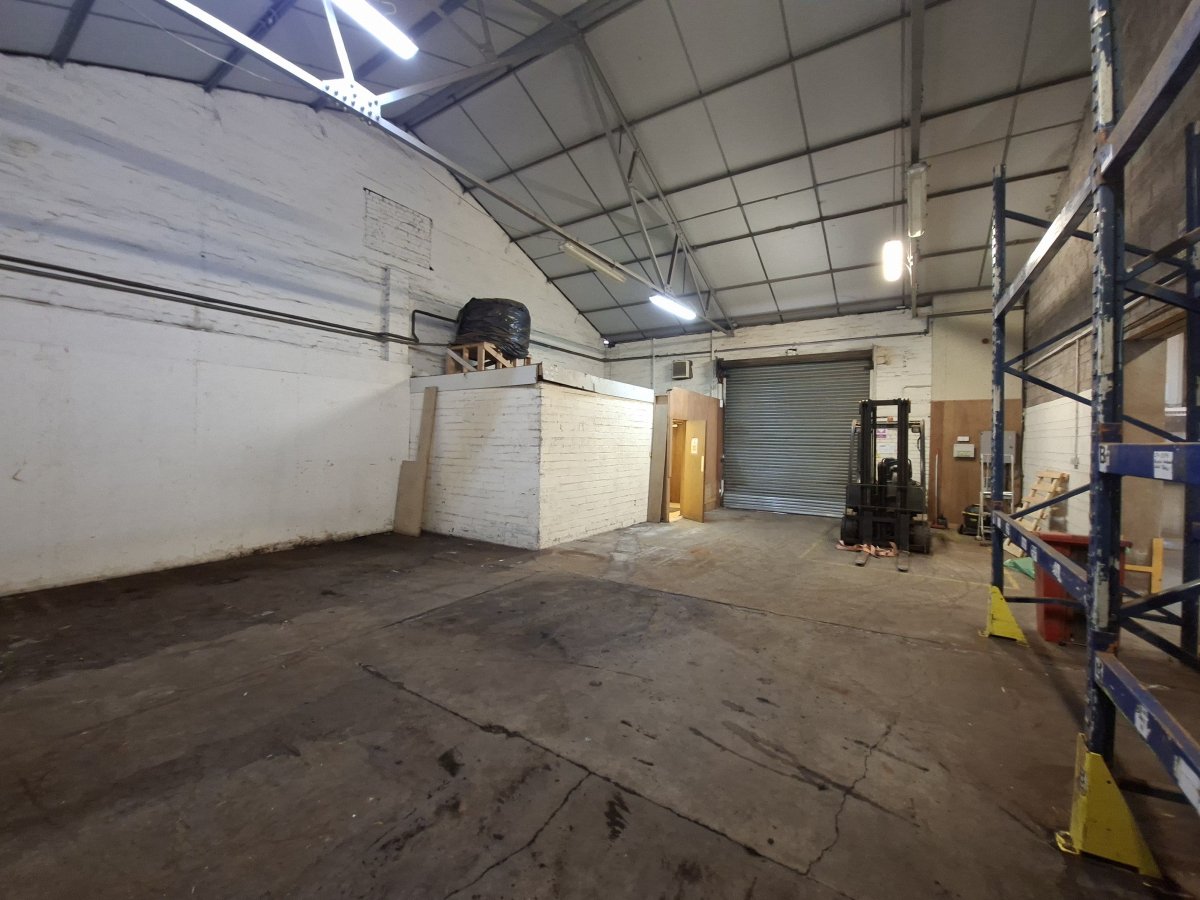 Industrial Unit in Dundee - photo 3