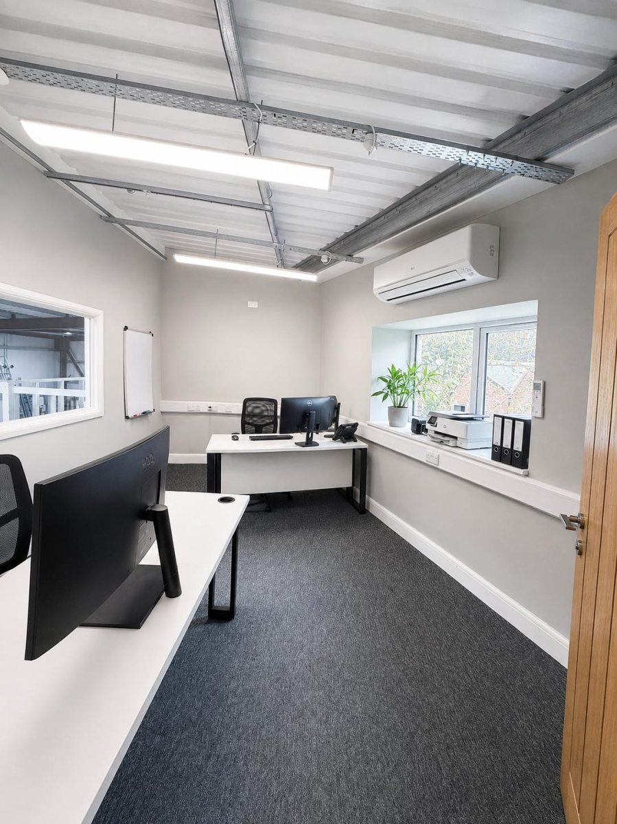 Industrial Unit in Hebden Bridge - photo 3