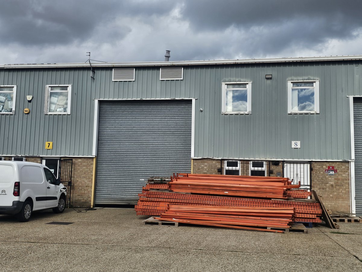 Industrial in Sittingbourne