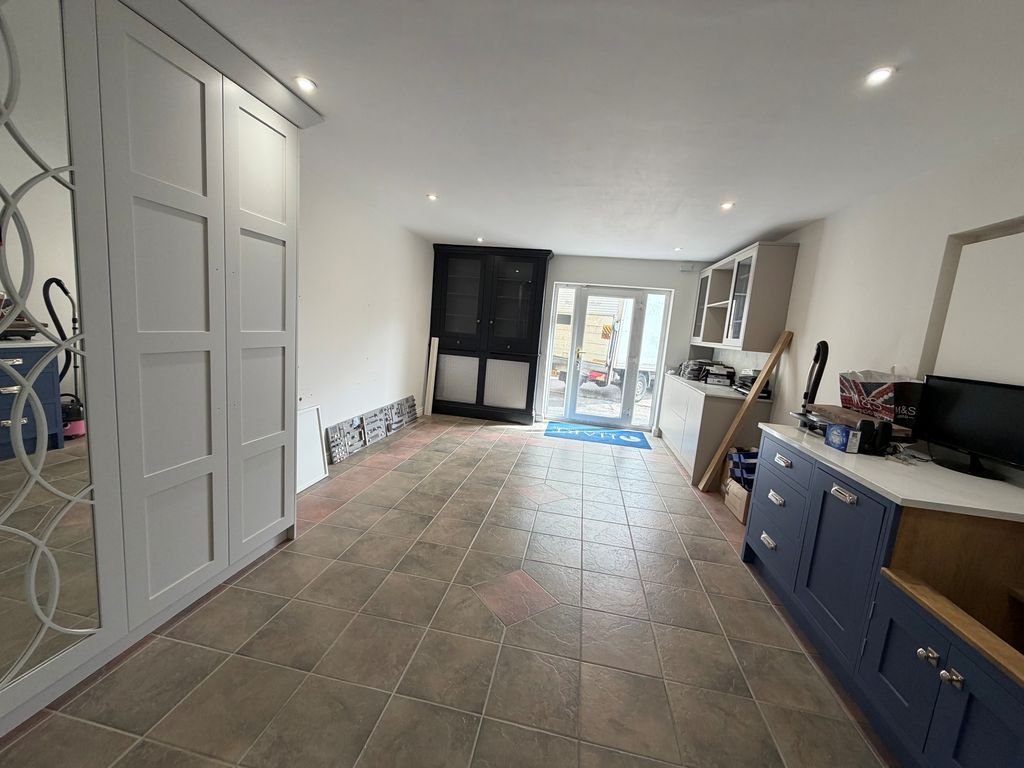 Industrial Unit in Congleton - photo 4