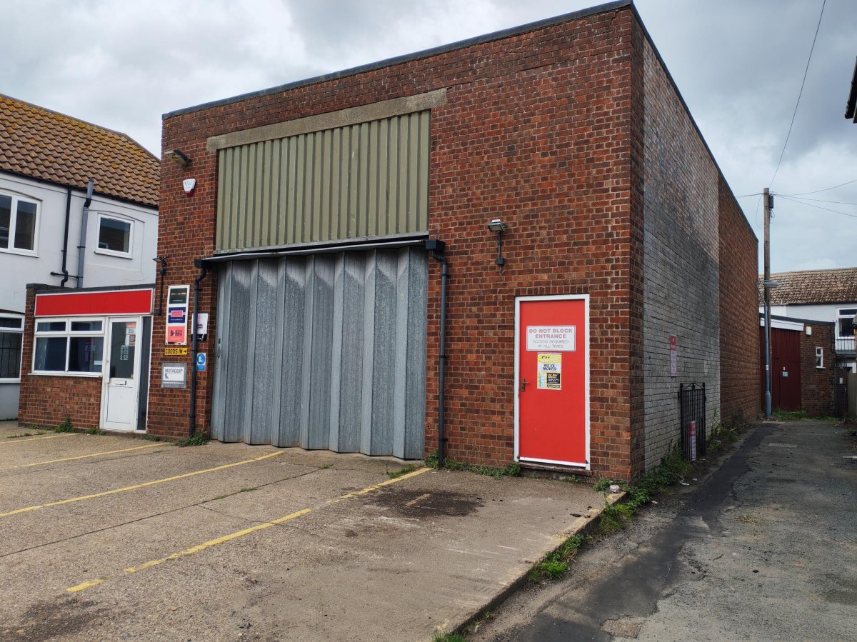 Industrial Unit in Great Yarmouth - photo 3