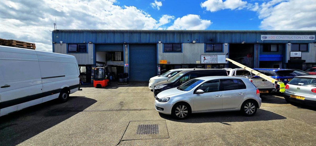Industrial Unit in Rainham - photo 2
