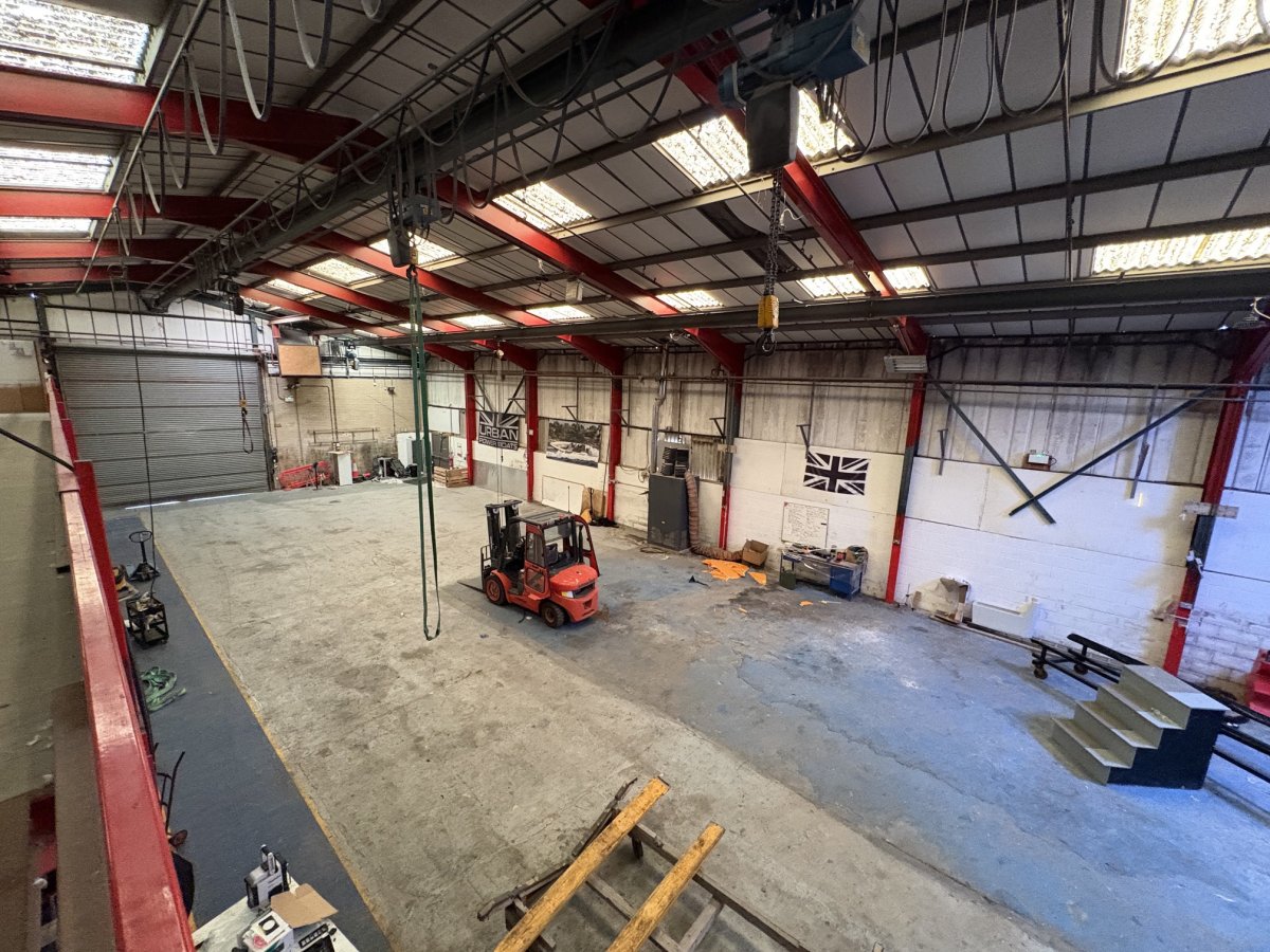 Industrial Unit in New Milton - photo 4