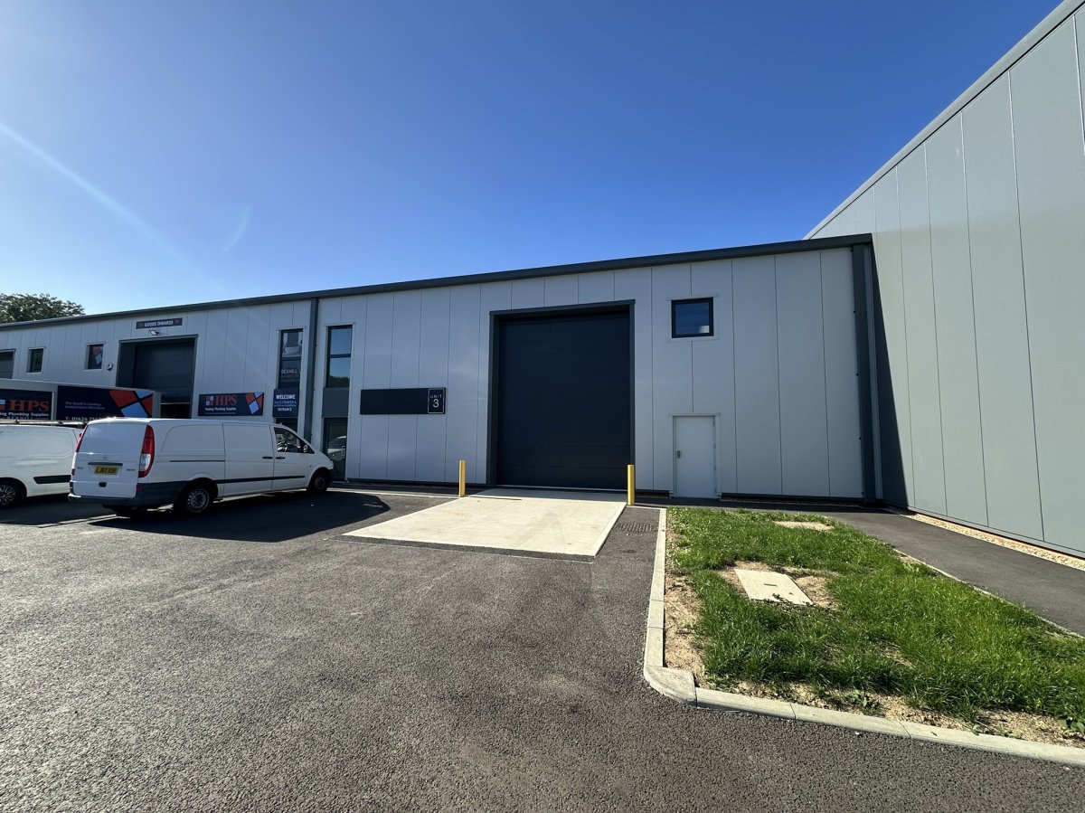 Industrial Unit in Bexhill On Sea - photo 3