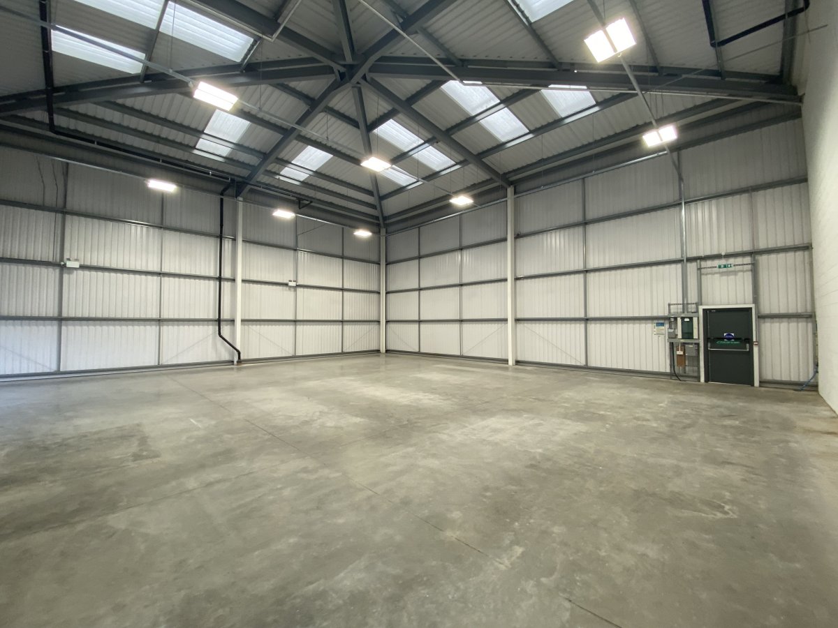Industrial Unit in London - photo 4