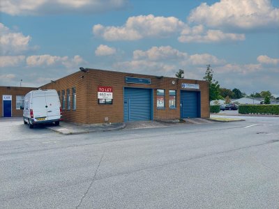 Industrial Unit in Kingswinford - photo 2