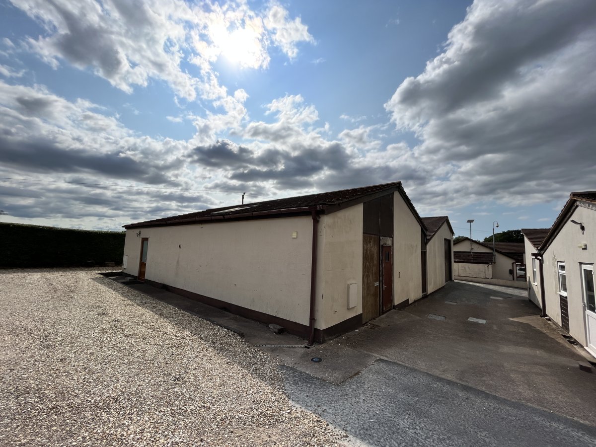 Industrial Unit in Clyst St. Mary - photo 2