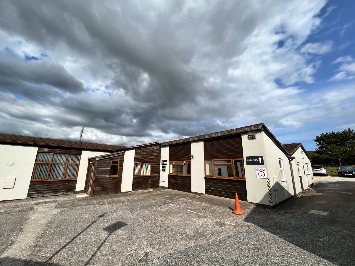 Industrial Unit in Clyst St. Mary - photo 4