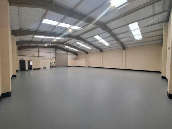 Industrial Unit in Winsford - photo 2