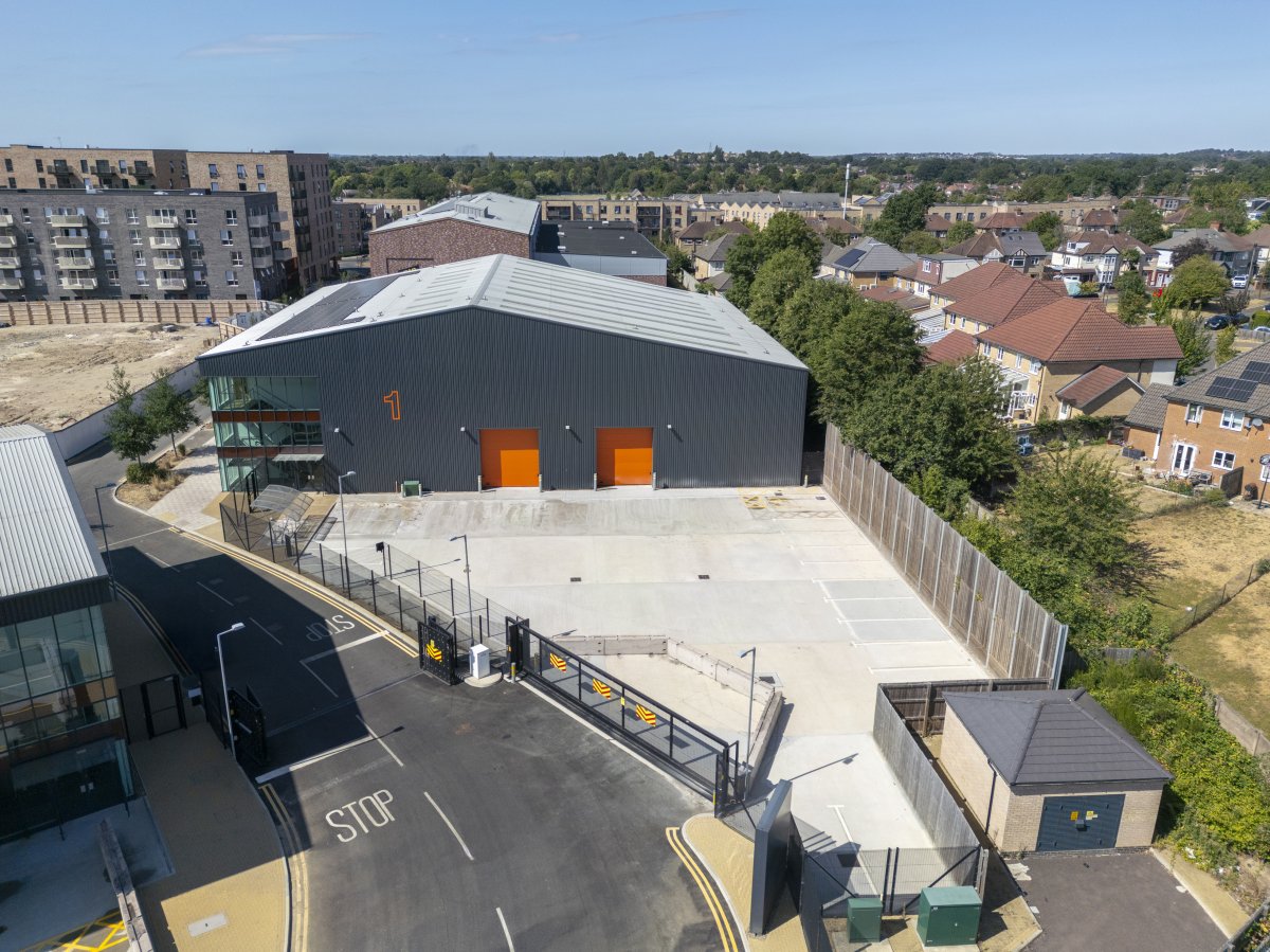 Industrial Unit in Harrow - photo 2