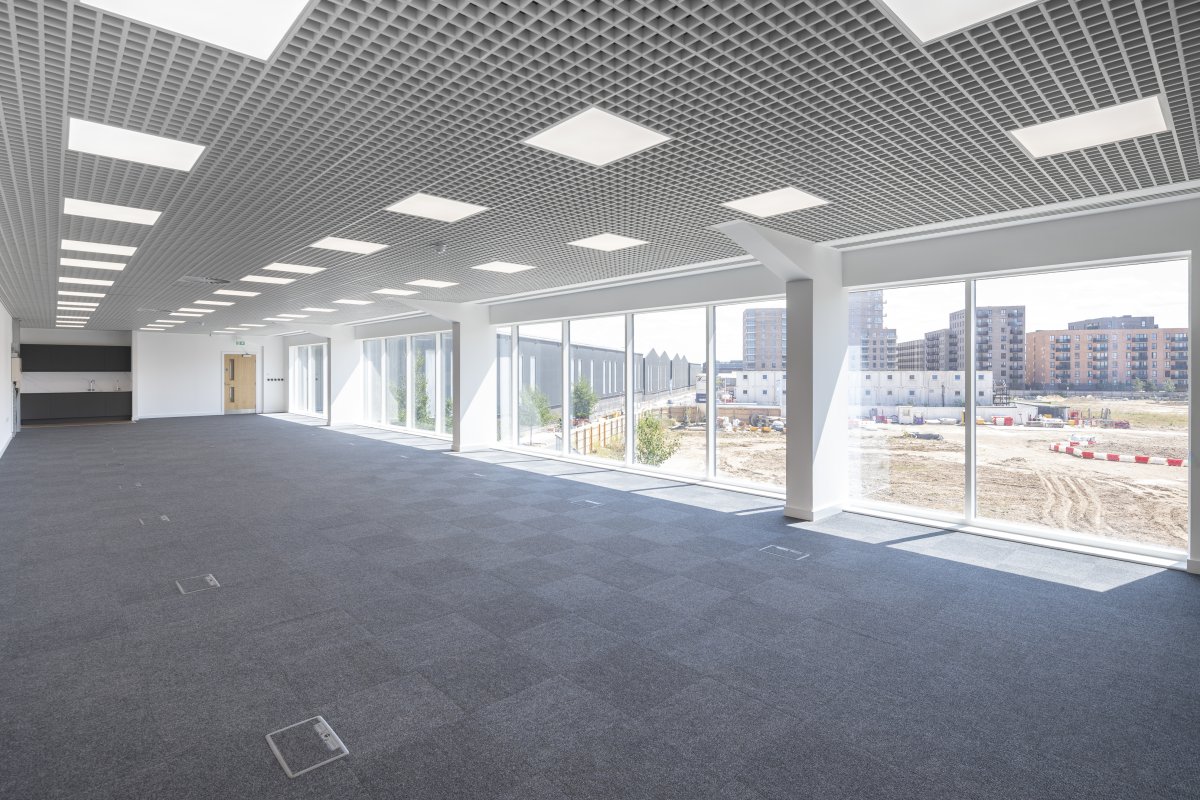 Industrial Unit in Harrow - photo 3