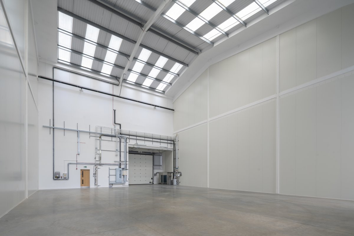 Industrial Unit in Harrow - photo 3
