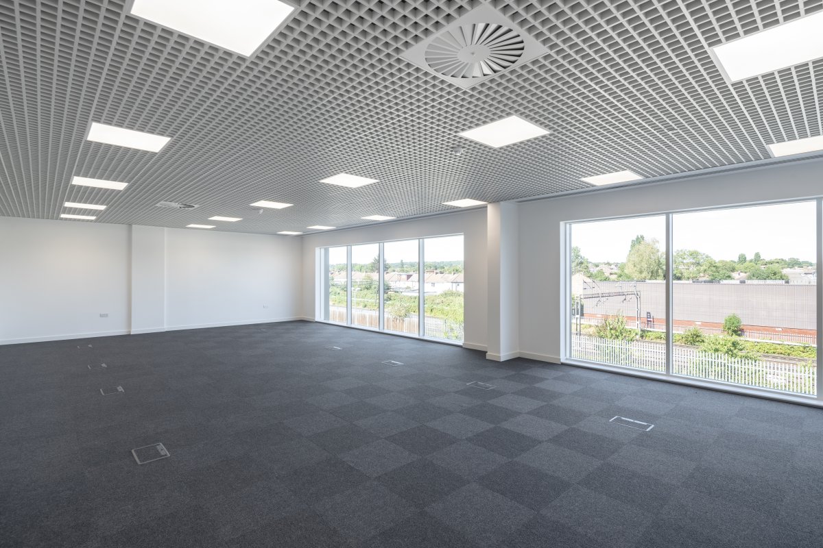 Industrial Unit in Harrow - photo 4