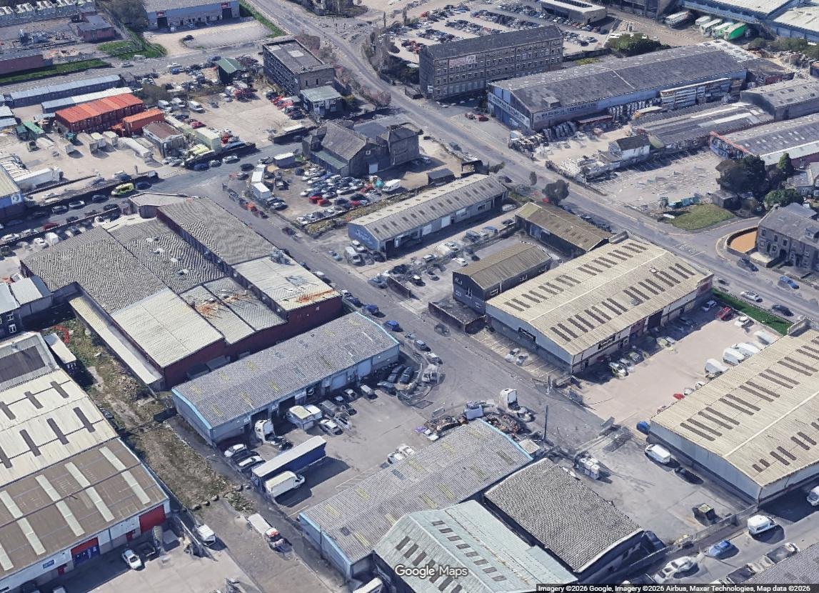Industrial Unit in Bradford - photo 2
