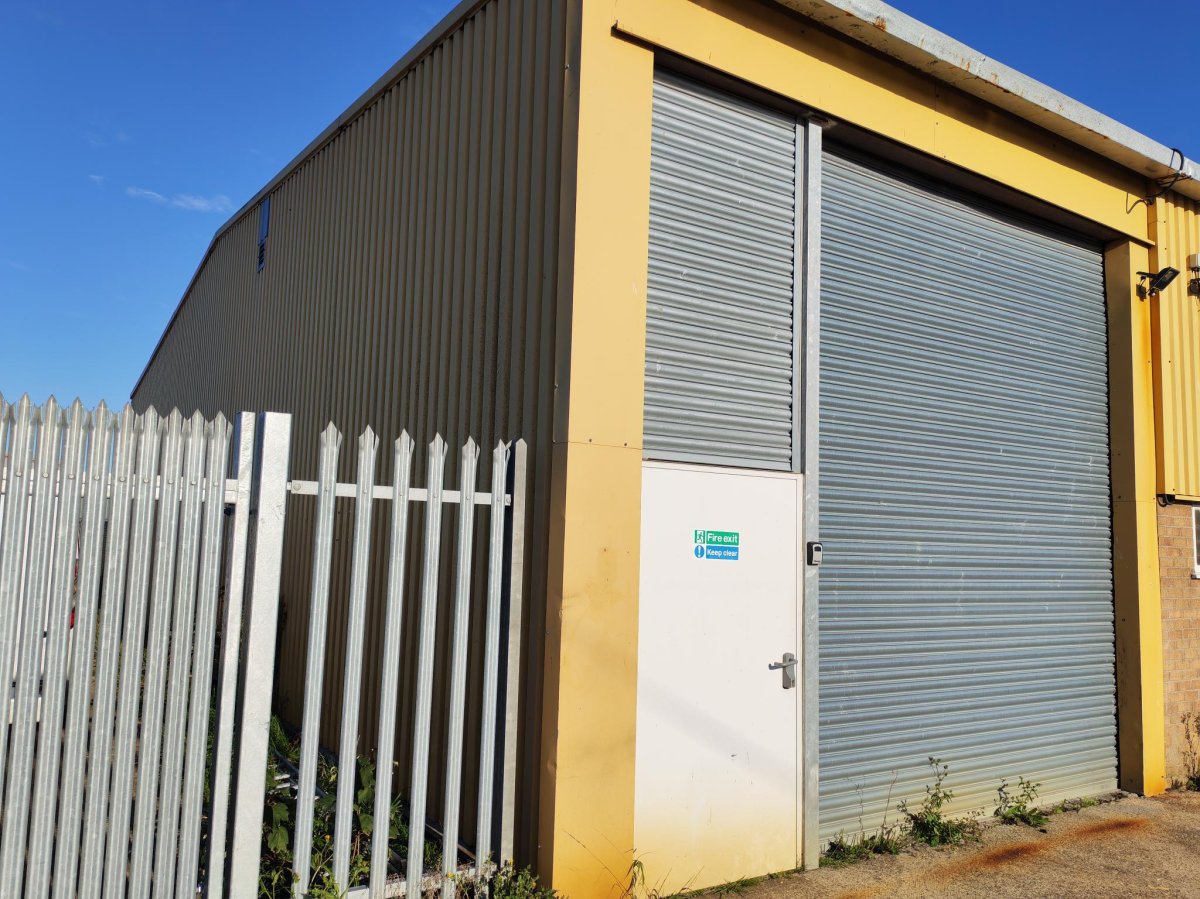Industrial Unit in Great Yarmouth - photo 2