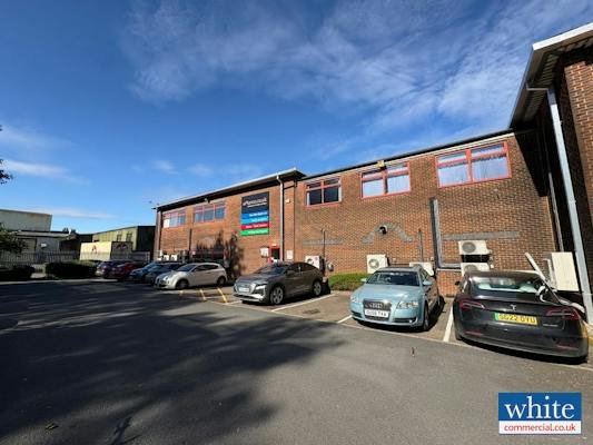 Industrial Unit in Banbury - photo 2