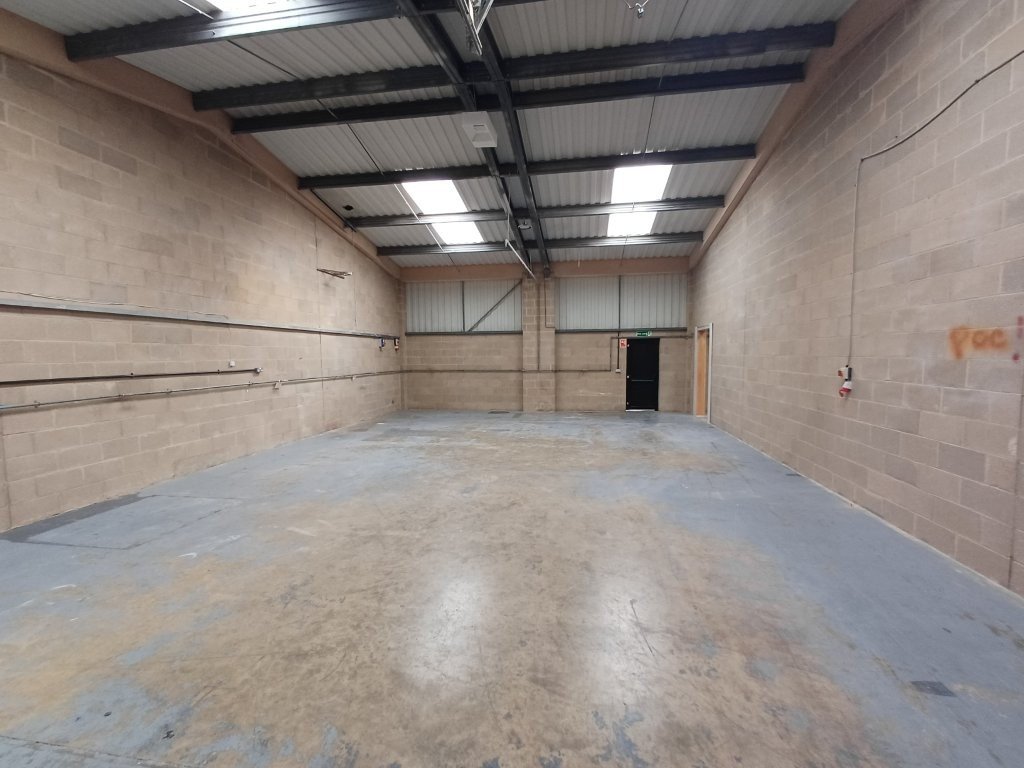 Industrial Unit in Corby - photo 3