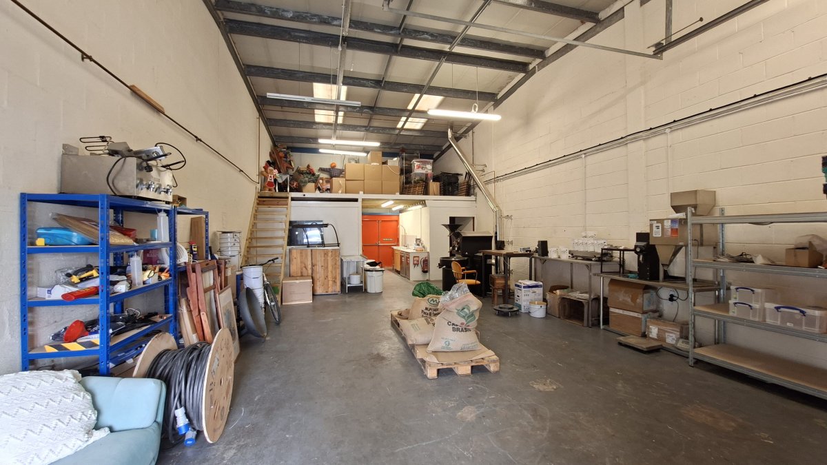 Industrial Unit in Ballingall Industrial Estate - photo 3