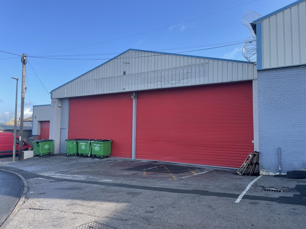Industrial Unit To Let, Bradford, West Yorkshire