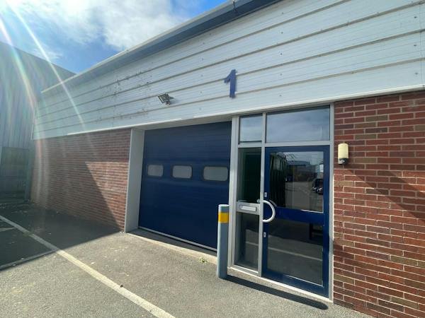 Industrial Unit in Evesham - photo 3